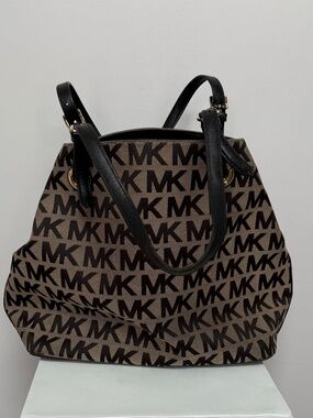 Michael Kors MK Jetset Logo Jacquard Tote